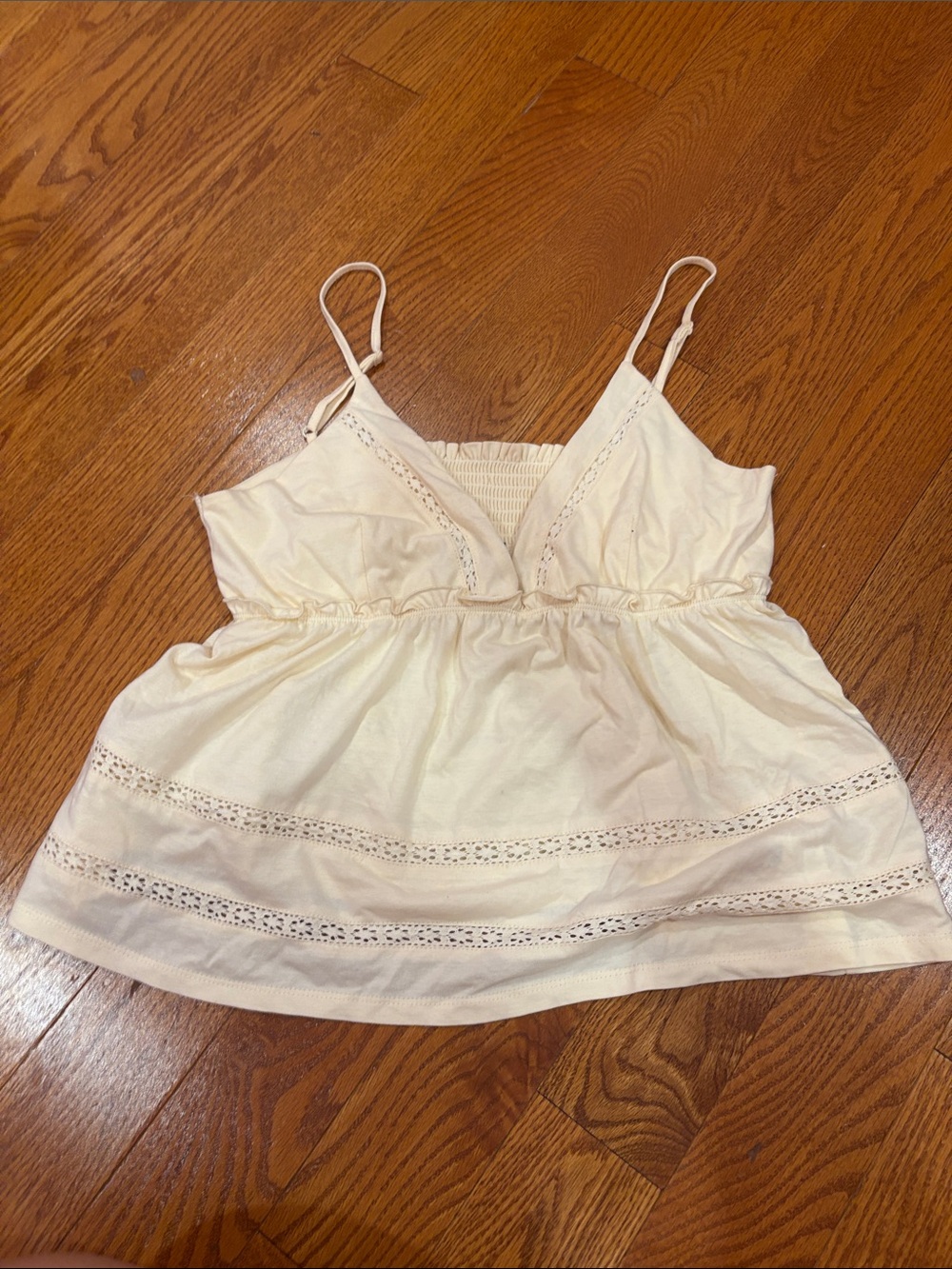 Cream wLace-Trim Spaghetti Strap Women's Top